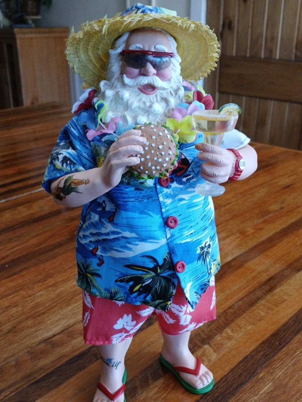 Dept 56 Possible Dreams Clothtique  "In Paradise" Christmas Santa Figurine
